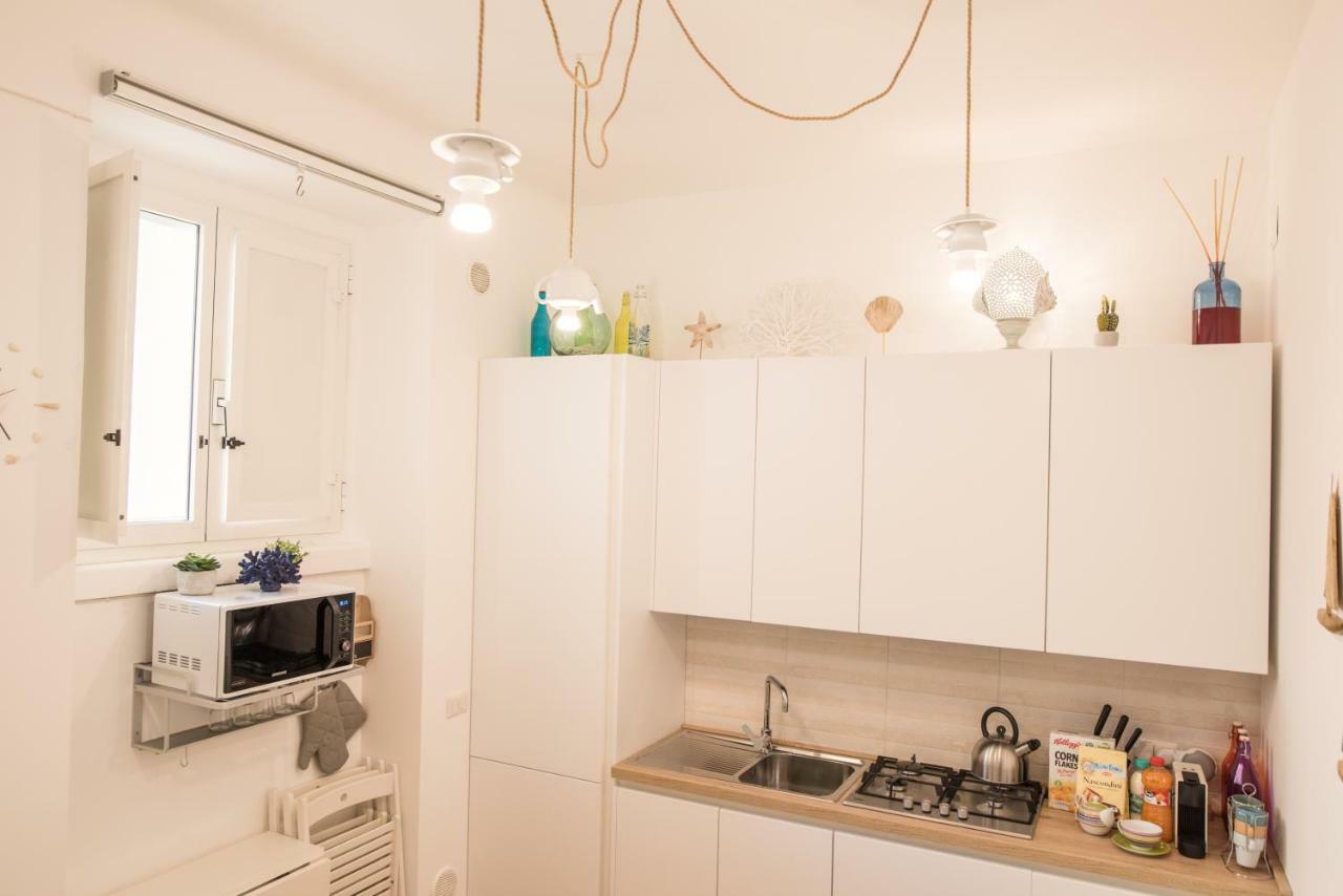 Appartement Finestra Sul Porto à Bari Extérieur photo